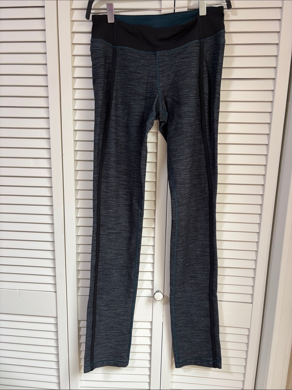 lululemon athletica Heathered Navy Leggings with Black Waistband